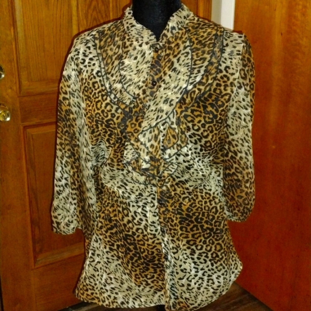 Leopard ruffle blouse